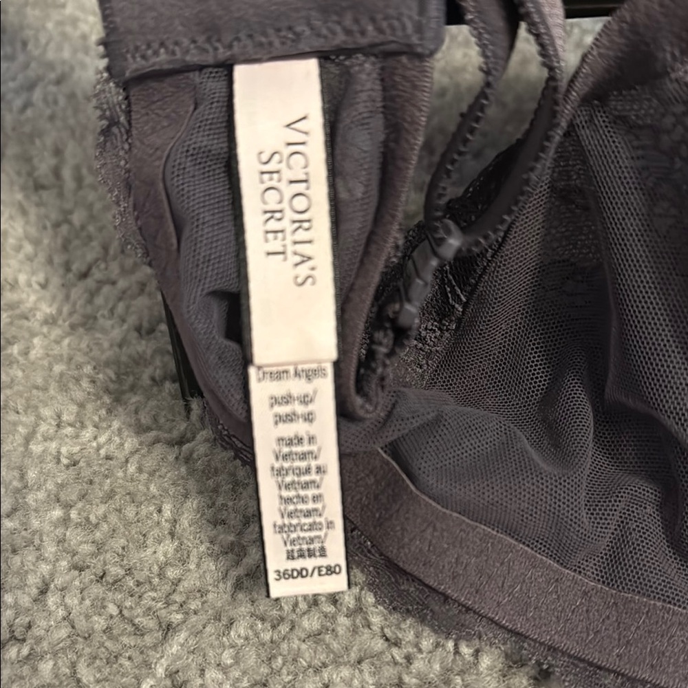 Victoria's Secret Gray Lace Push-Up Bra - Picture 7 of 9